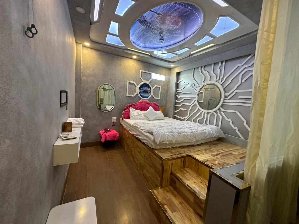 Khách sạn Khach San Tinh Yeu *